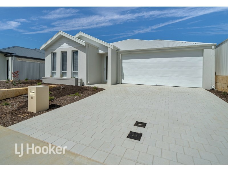 21 Hopetoun Drive, Eglinton WA 6034