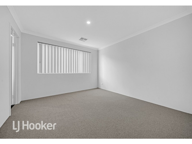 8 Tapin Street, Yanchep WA 6035