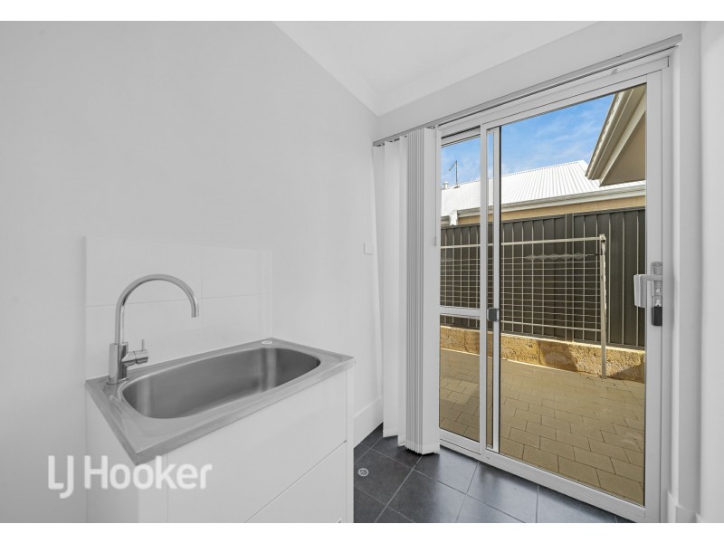 8 Tapin Street, Yanchep WA 6035