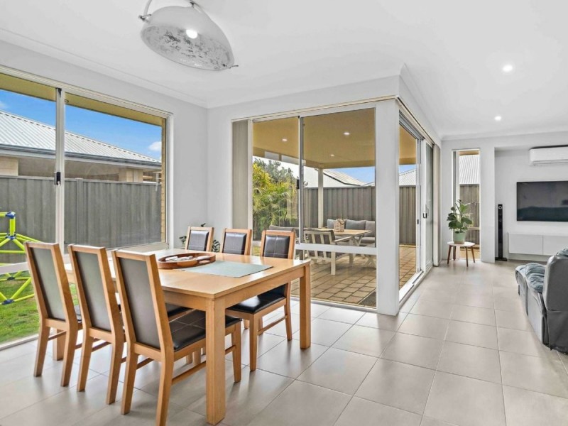 19 Dargie Way, Alkimos WA 6038