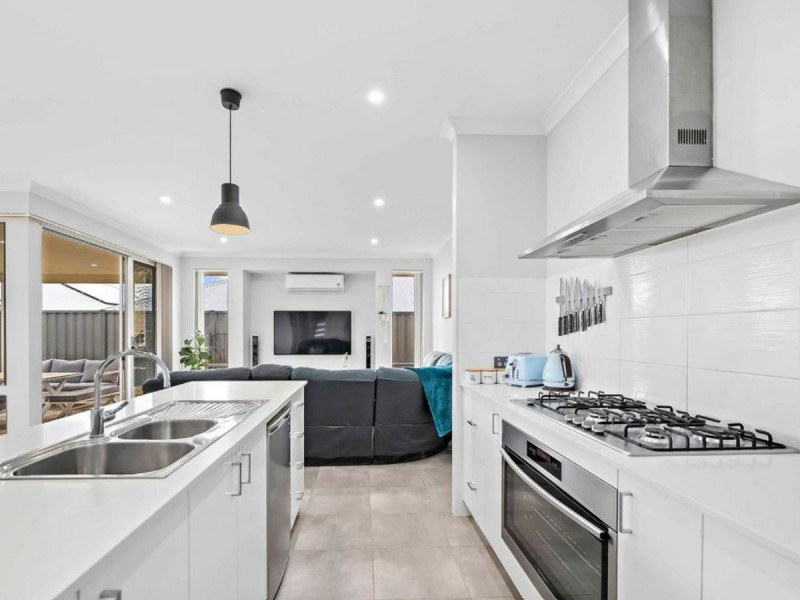 19 Dargie Way, Alkimos WA 6038