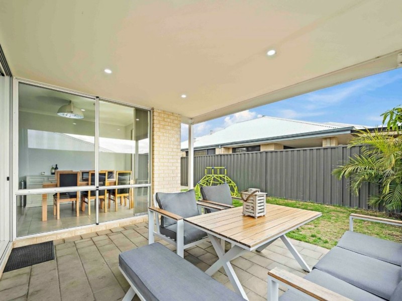 19 Dargie Way, Alkimos WA 6038