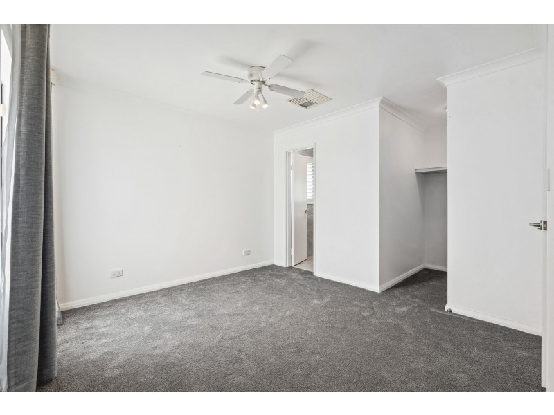 28 Dundaff Turn, Kinross WA 6028