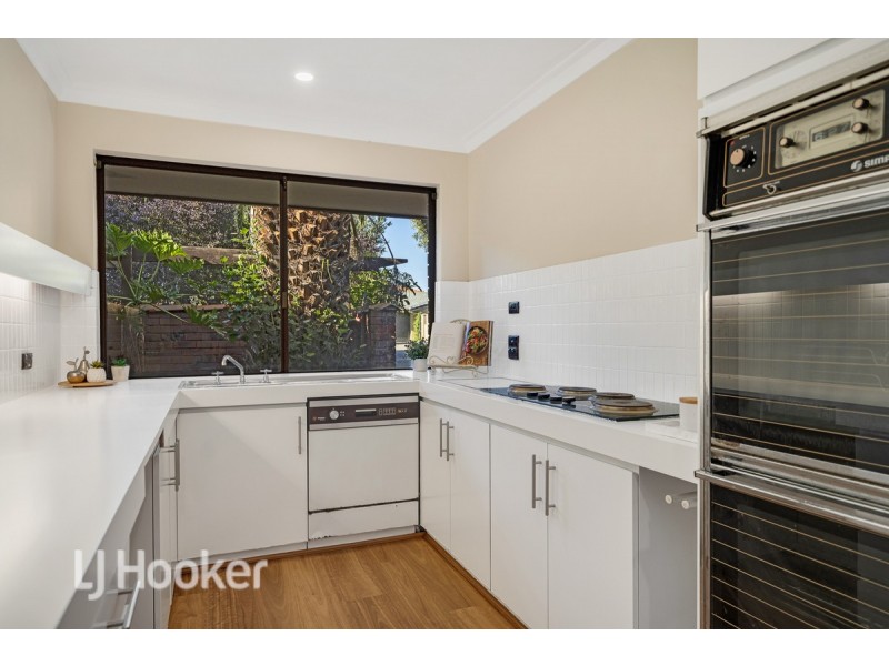 27 Allerton Way, Booragoon WA 6154