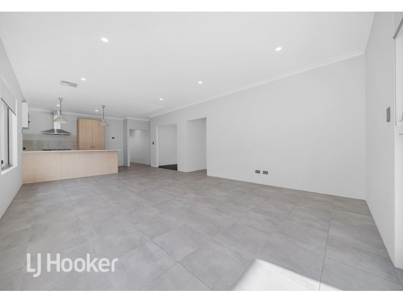 4 Canberra Avenue, Landsdale WA 6065