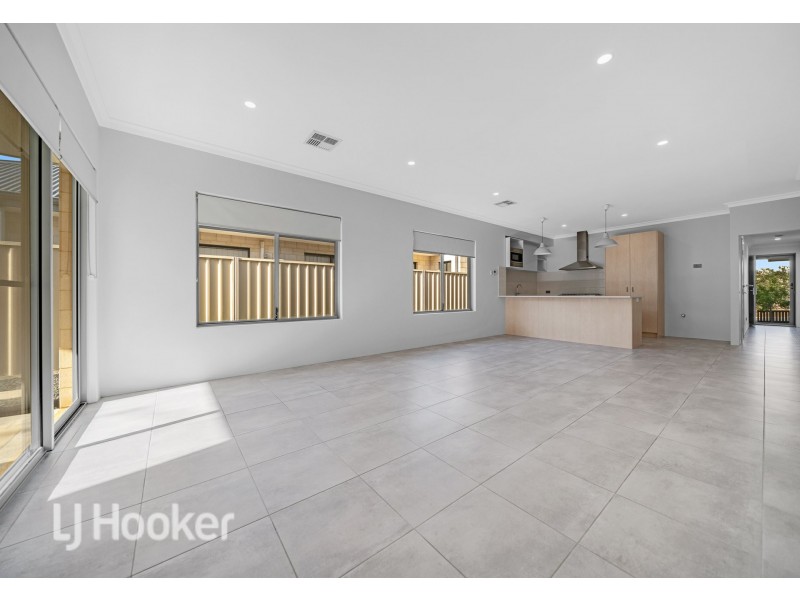 4 Canberra Avenue, Landsdale WA 6065