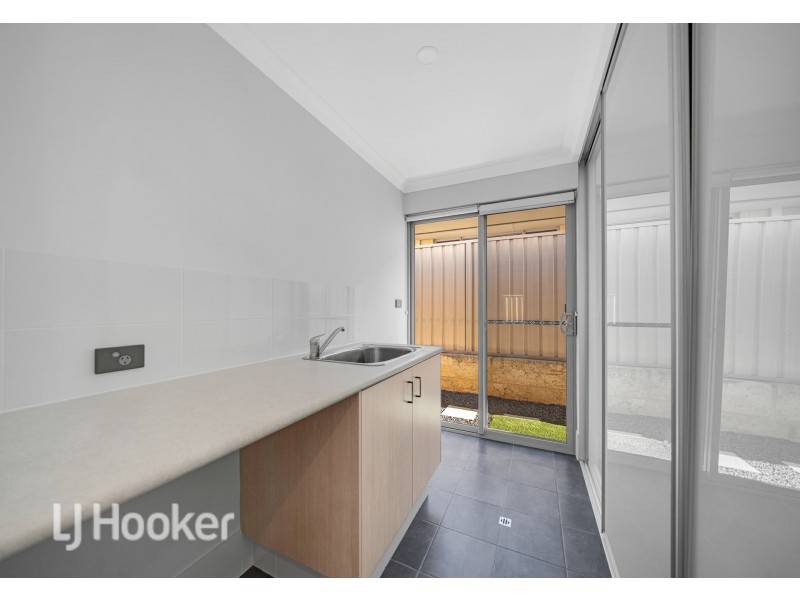 4 Canberra Avenue, Landsdale WA 6065