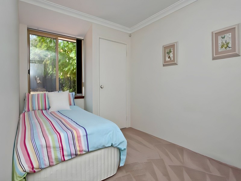 26 Resolute Way, Ocean Reef WA 6027