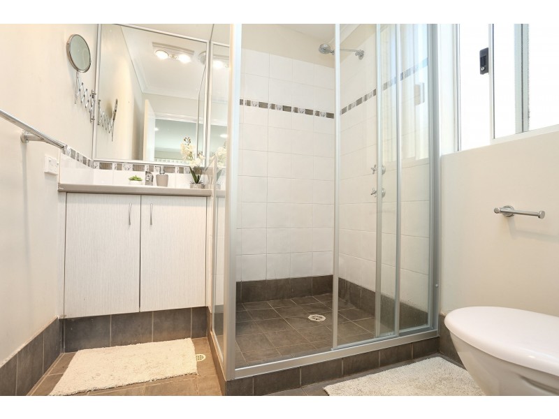 101A Kingsway, Madeley WA 6065