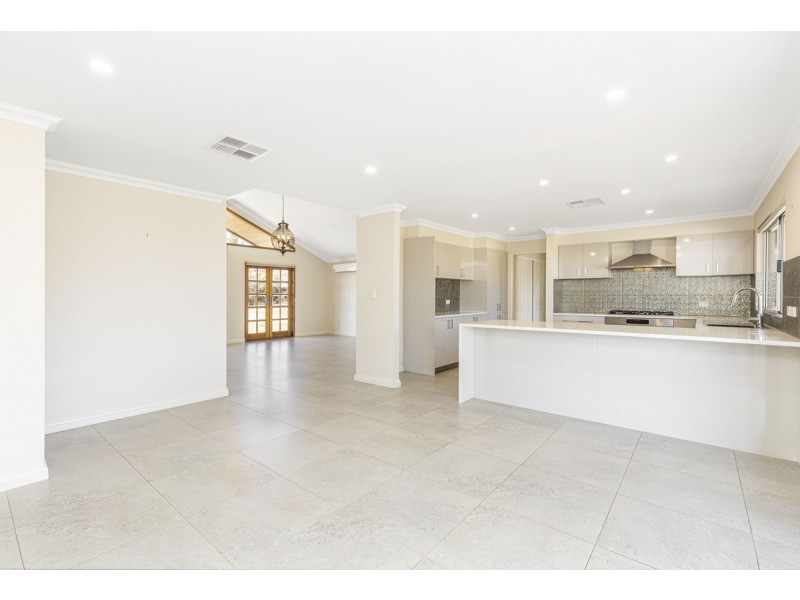 29 Loton Drive, Northam WA 6401