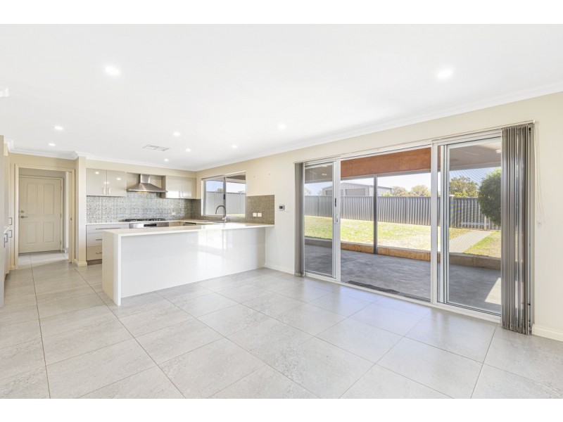 29 Loton Drive, Northam WA 6401