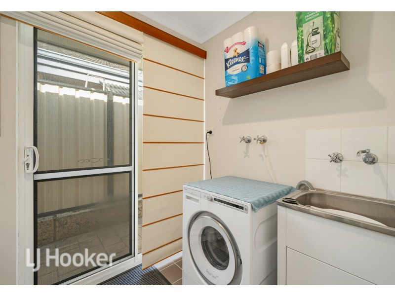 25 Grandoak Drive, Clarkson WA 6030