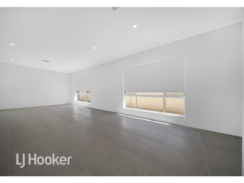 46 Roebuck Boulevard, Eglinton WA 6034