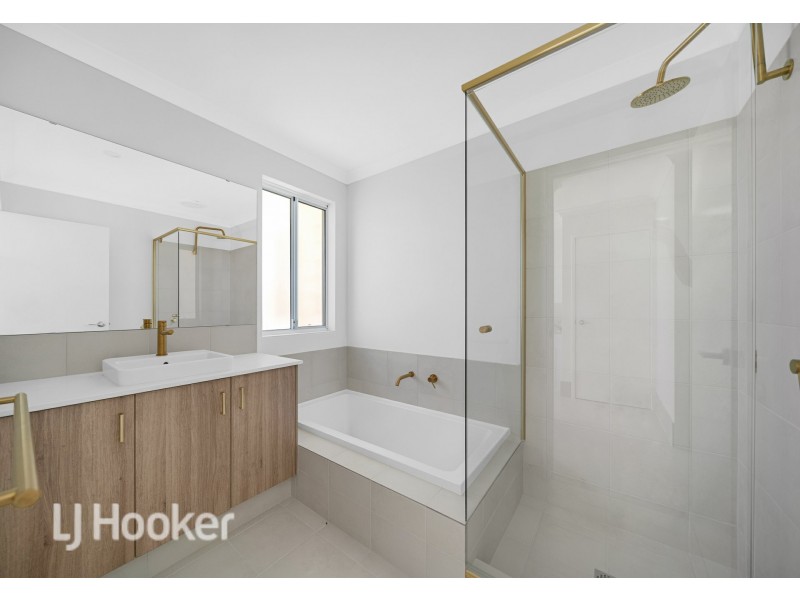 46 Roebuck Boulevard, Eglinton WA 6034