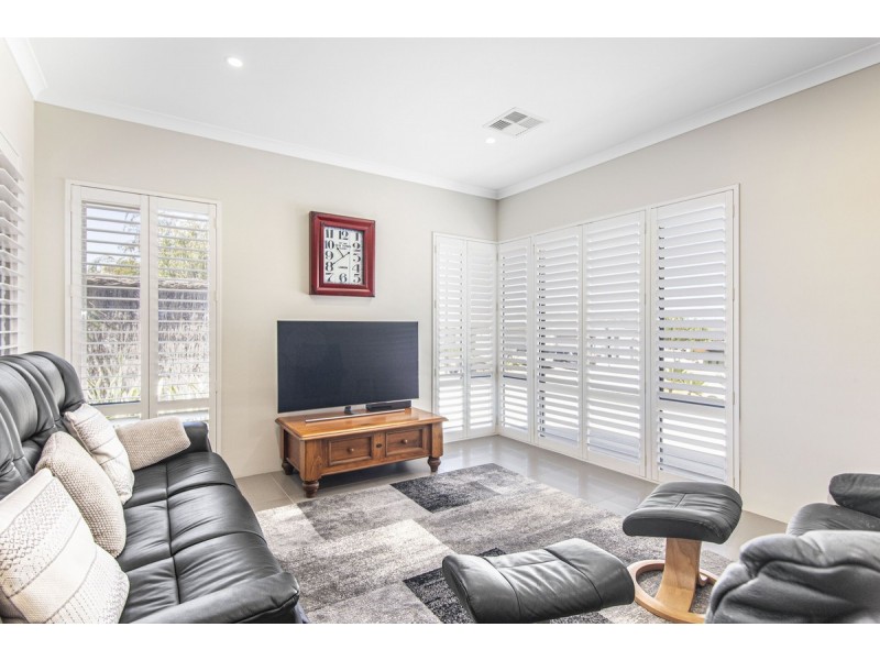 60 Hollington Boulevard, Butler WA 6036