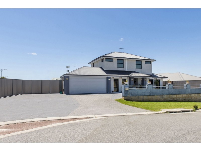 18 Halcyon Crescent, Aveley WA 6069