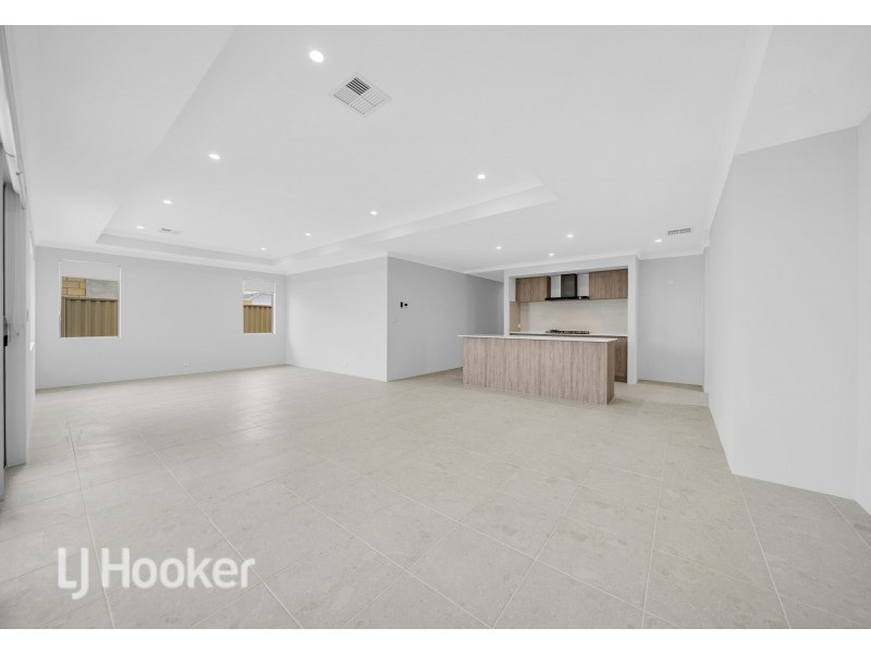 12 Lilac Way, Alkimos WA 6038