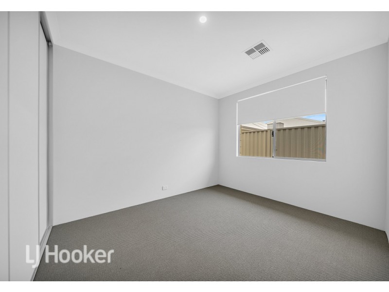 12 Lilac Way, Alkimos WA 6038