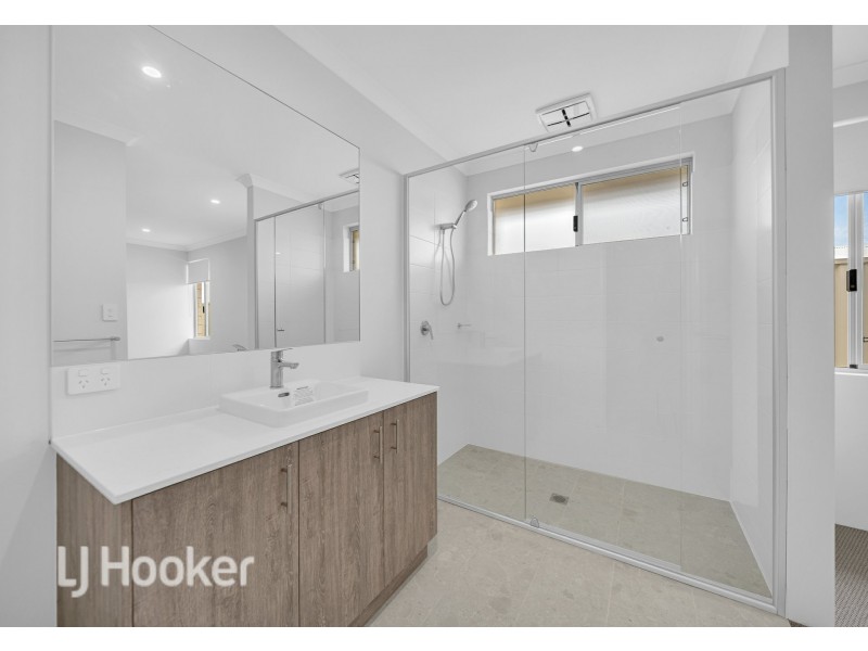 12 Lilac Way, Alkimos WA 6038