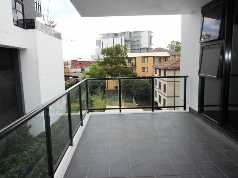 304/21 Charles Street, Liverpool NSW 2170