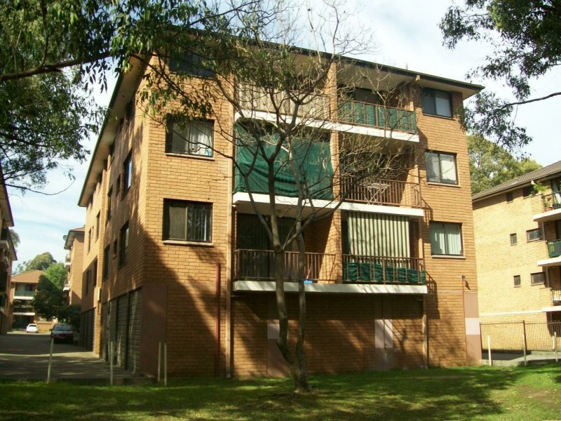 73/142 Moore Street, Liverpool NSW 2170