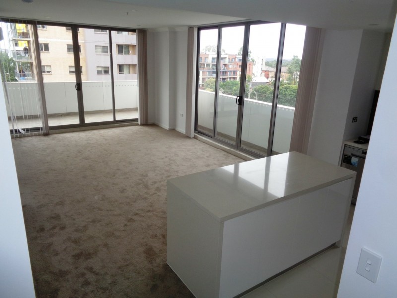 401/2 Lachlan Street, Liverpool NSW 2170