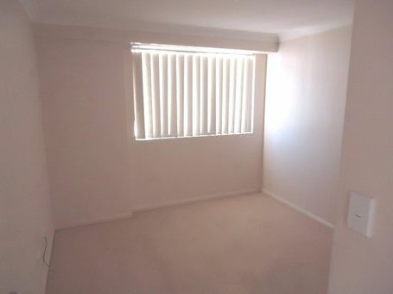 15/8-10 Lachlan Street, Liverpool NSW 2170