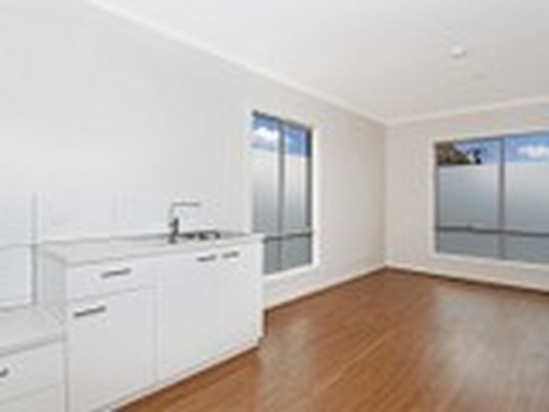 10/2 Bundara Court, Frankston VIC 3199