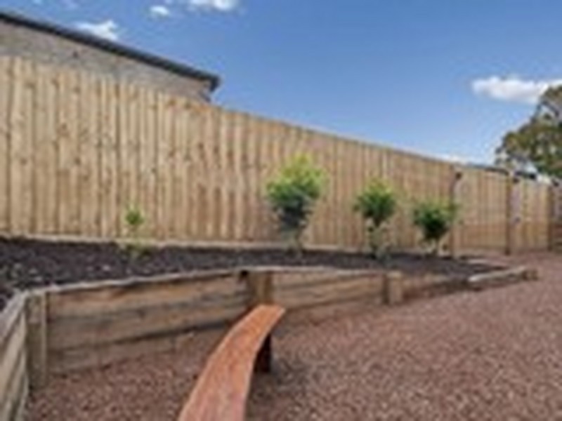 10/2 Bundara Court, Frankston VIC 3199