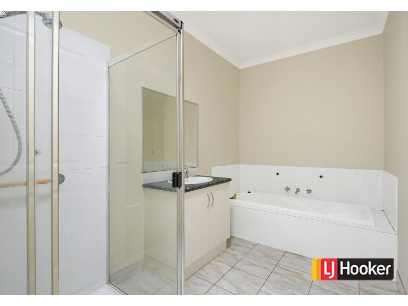 20 Tucker Street, Cranbourne VIC 3977