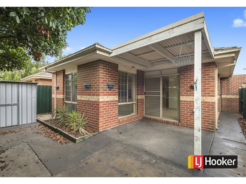 20 Tucker Street, Cranbourne VIC 3977