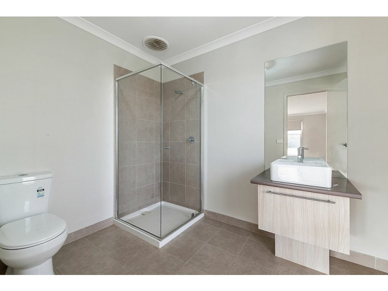 9 Wollemi Drive, Shepparton North VIC 3631