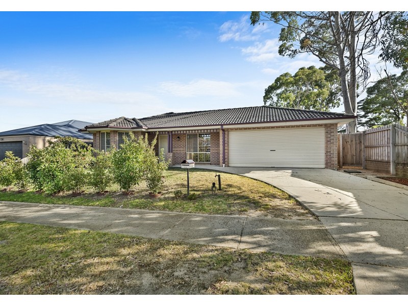 33 Chardonnay Drive, Skye VIC 3977