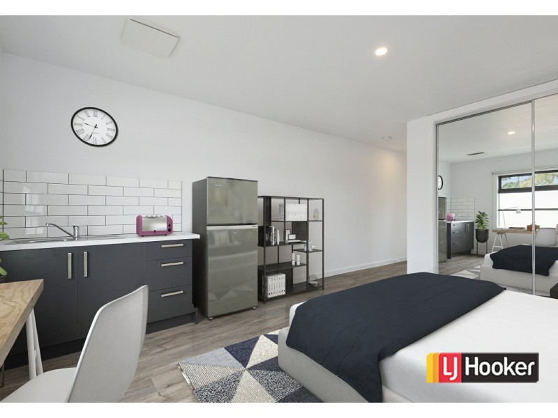 9/92 Beach Street, Frankston VIC 3199