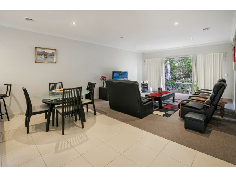 9a Seaview Avenue, Mornington VIC 3931