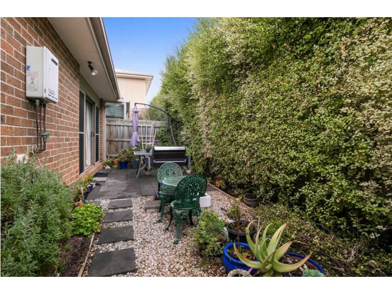 9a Seaview Avenue, Mornington VIC 3931