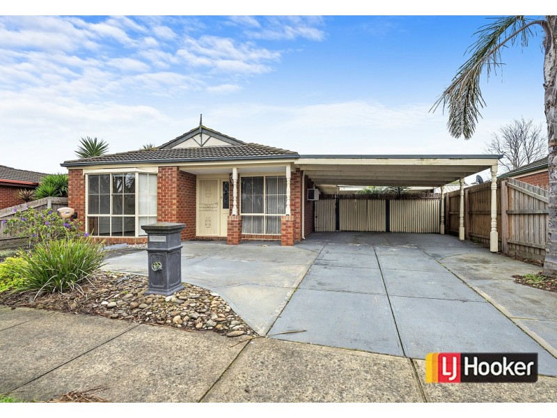12 John Wedge Wynd, Skye VIC 3977