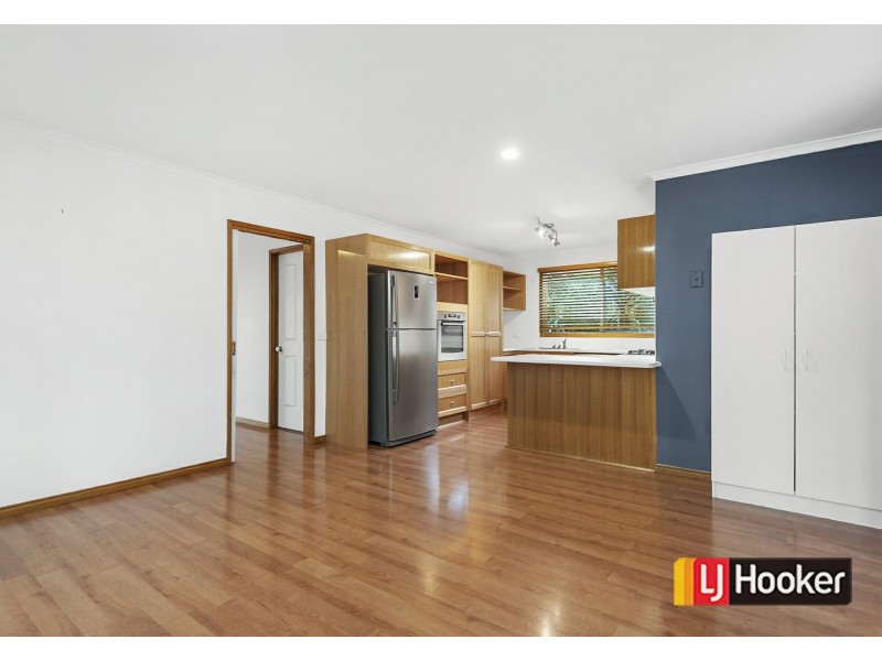 12 John Wedge Wynd, Skye VIC 3977