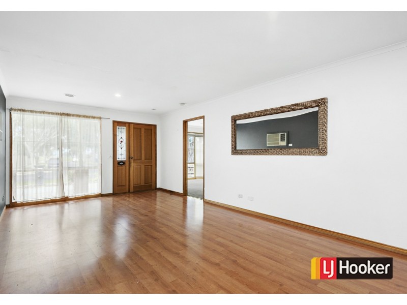 12 John Wedge Wynd, Skye VIC 3977
