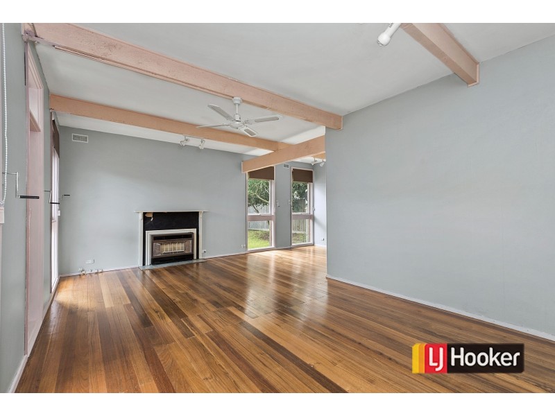 4 Walbundry Avenue, Frankston VIC 3199