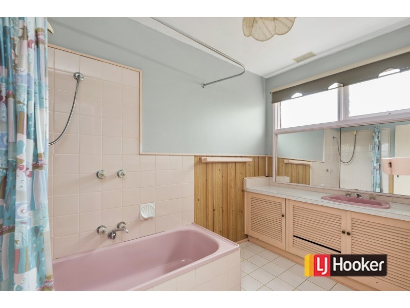 4 Walbundry Avenue, Frankston VIC 3199