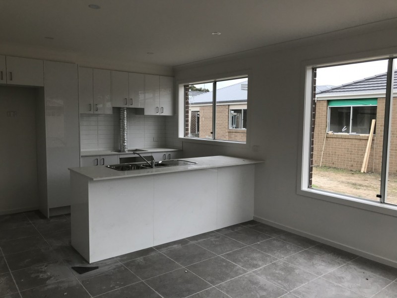 53 Broderick Road, Carrum Downs VIC 3201