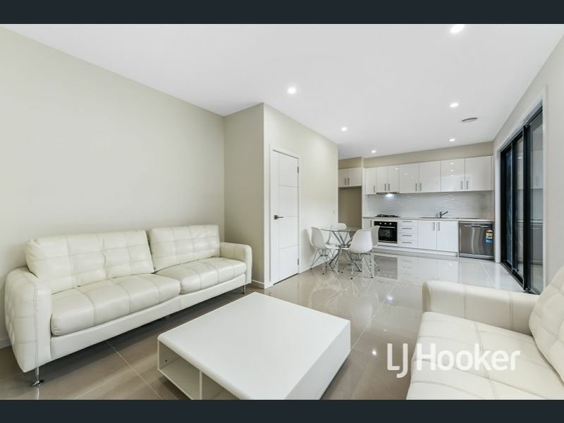 12 Autumn Crescent, Carrum Downs VIC 3201