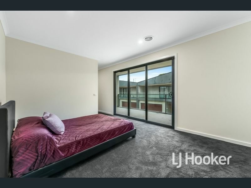 12 Autumn Crescent, Carrum Downs VIC 3201