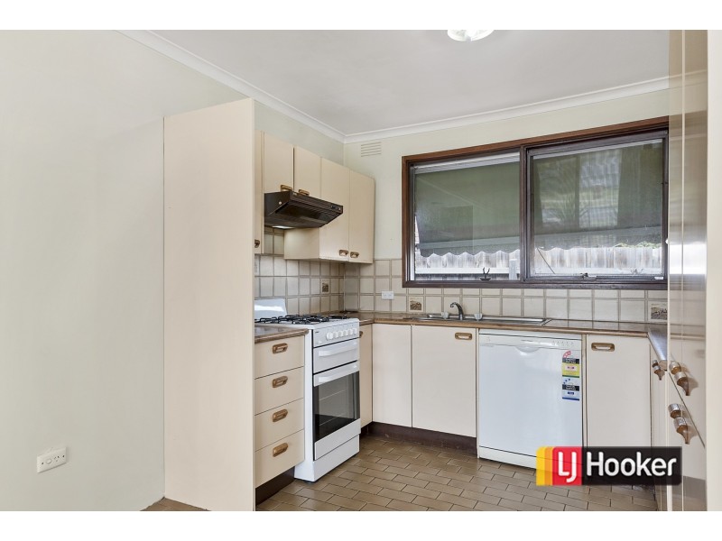 6 Minton Drive, Frankston VIC 3199