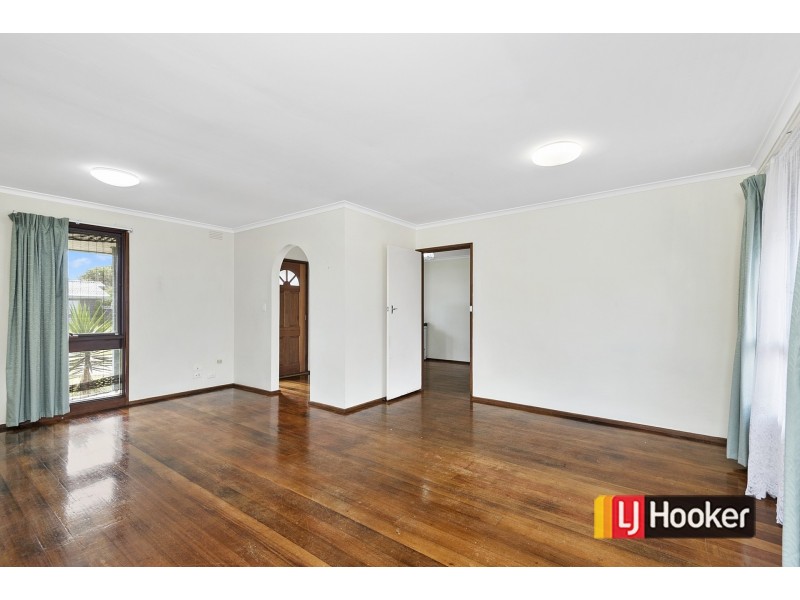 6 Minton Drive, Frankston VIC 3199