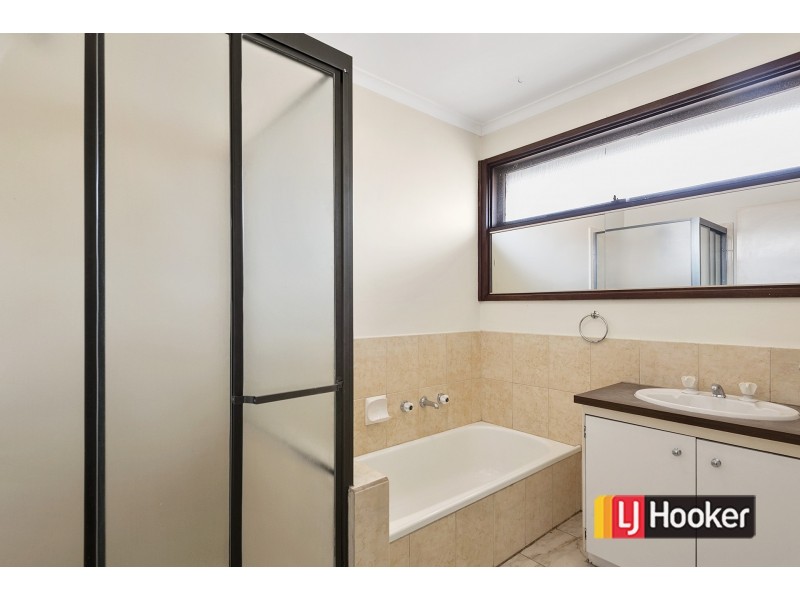 6 Minton Drive, Frankston VIC 3199