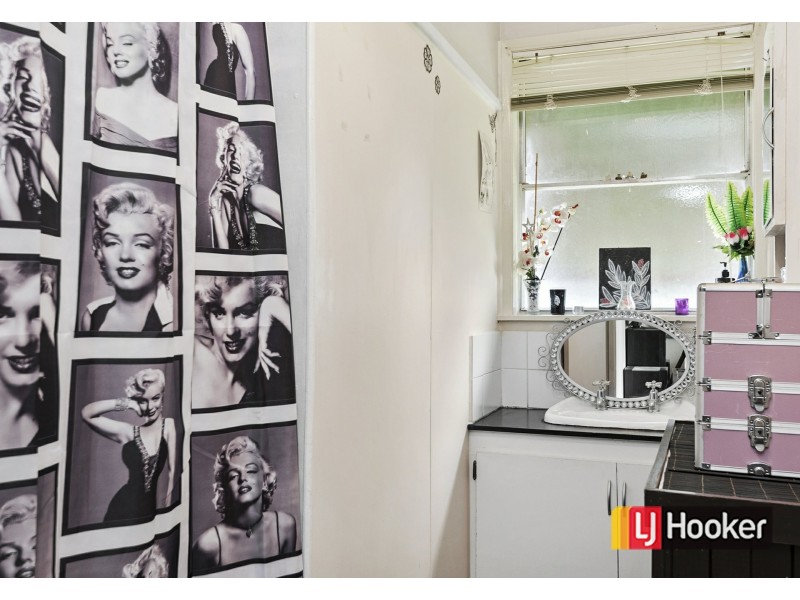 62 Brunning Crescent, Frankston North VIC 3200