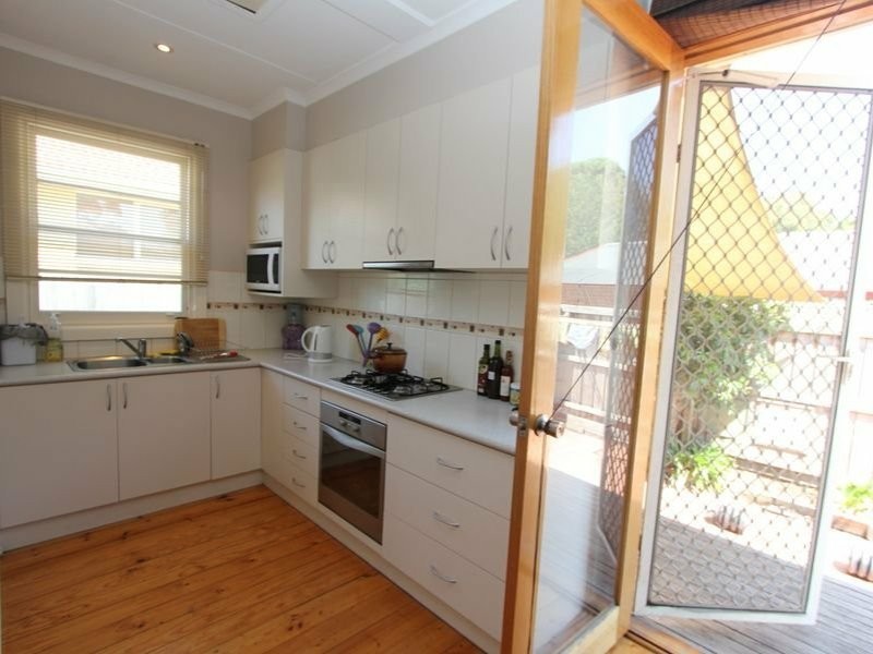 37 Leonard Street, Frankston VIC 3199