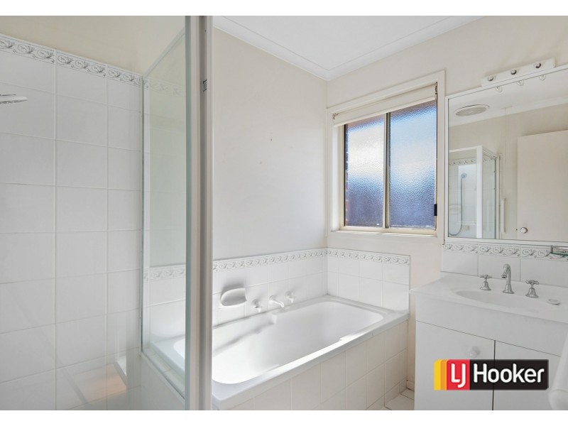 14/2 Allington Place, Langwarrin VIC 3910